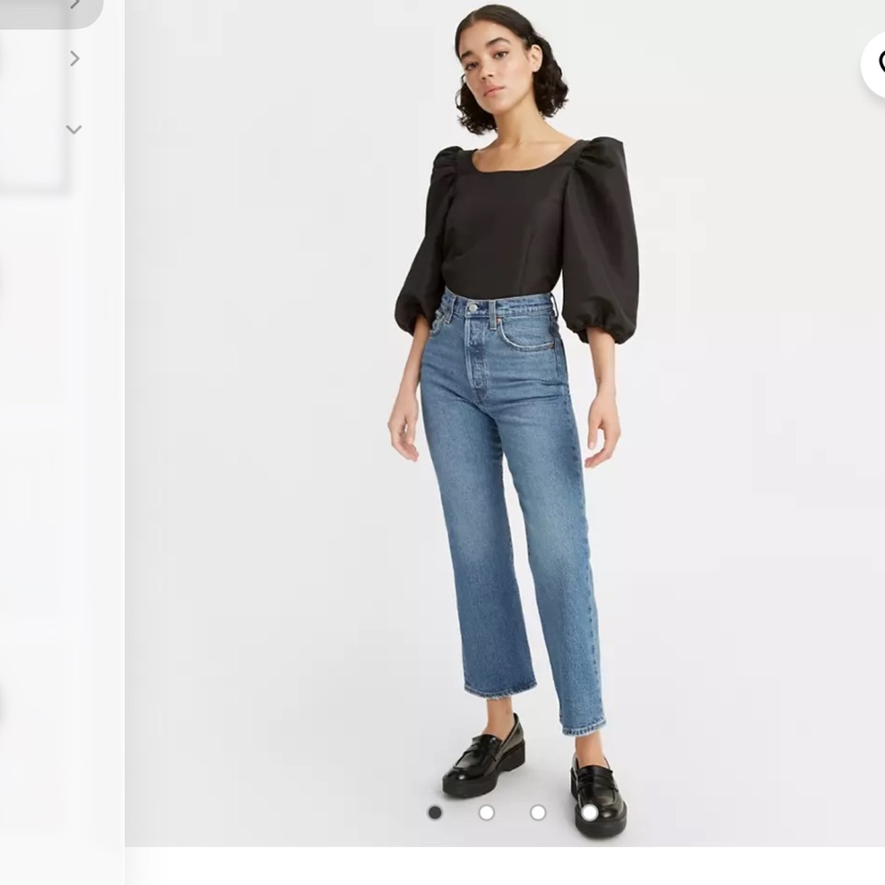 Levi’s Ribcage Crop Boot Jeans Size 28 and hemmed to 22 inches